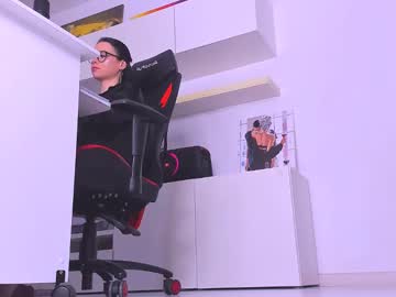 Meganstones Chaturbate stream image from January 17, 2025