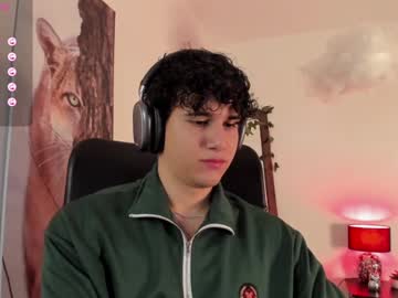 Viktor_Parker Chaturbate stream image from January 17, 2025