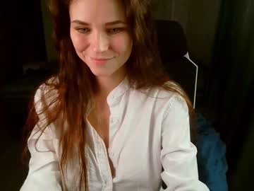Catherine_Piercee Chaturbate stream image from January 17, 2025