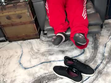 Mymansfeet22 Chaturbate stream image from January 17, 2025