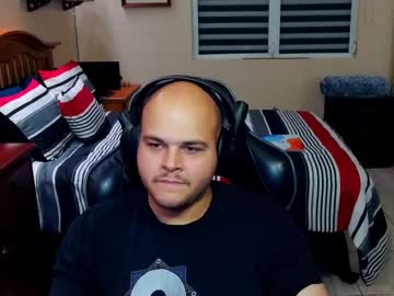Rickyj1012 Chaturbate stream image from January 17, 2025