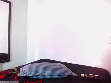 Zoe_Bronw Chaturbate stream image from January 17, 2025
