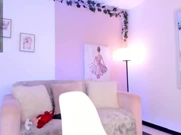 Zoey_Ferrer Chaturbate stream image from January 17, 2025