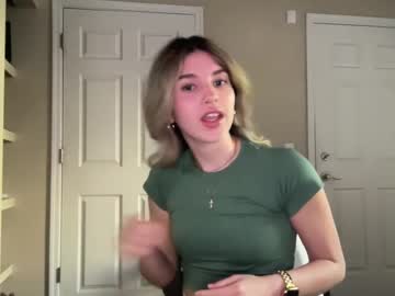 Imrubyy Chaturbate stream image from January 17, 2025
