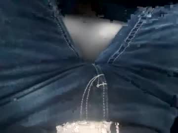 Secretlyseductive9399 Chaturbate stream image from January 17, 2025