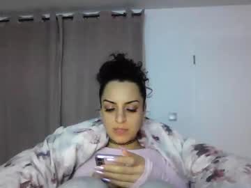 Snaxysky Chaturbate stream image from January 17, 2025