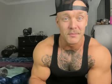Straubalicious Chaturbate stream image from January 17, 2025