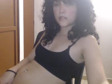 Apolosbitch Chaturbate stream image from January 18, 2025