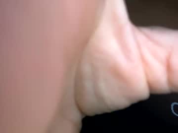 Curvy24777 Chaturbate stream image from January 18, 2025