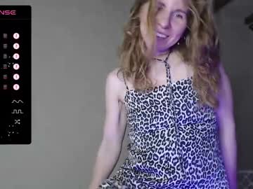 Violetplath Chaturbate stream image from January 18, 2025