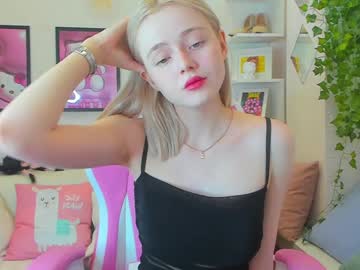 Lola_Blondy Chaturbate stream image from January 18, 2025
