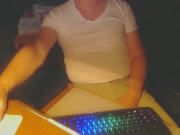 Wannawatch101101 Chaturbate stream image from January 18, 2025