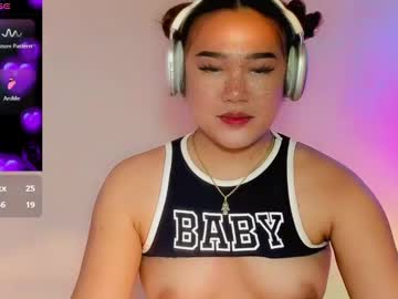 1lovelymess Chaturbate stream image from January 18, 2025