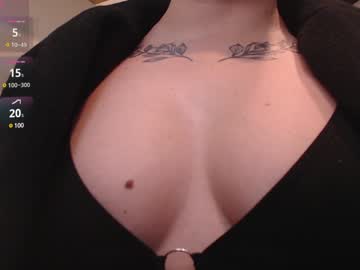 Genesisgems11_ Chaturbate stream image from January 18, 2025