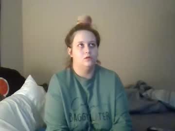 Lilfreakbbw Chaturbate stream image from January 18, 2025