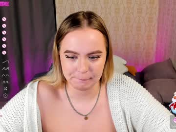 New_Kamelia Chaturbate stream image from January 18, 2025