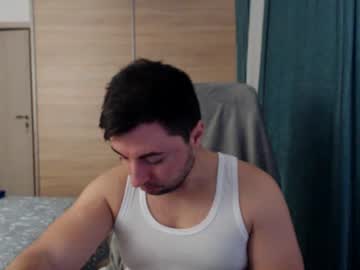 Hankmalone Chaturbate stream image from January 18, 2025