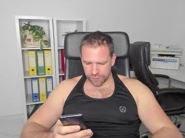 Johnnydough82 Chaturbate stream image from January 18, 2025