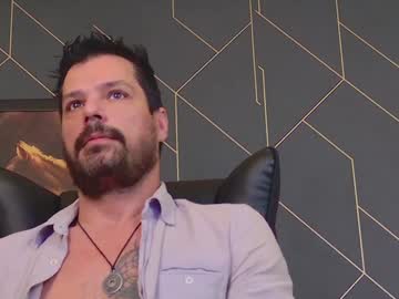 Aaronbomer Chaturbate stream image from January 18, 2025