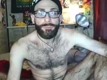 Scruffycub420 Chaturbate stream image from January 18, 2025