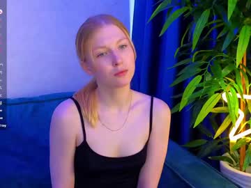 Ellie_Royce Chaturbate stream image from January 18, 2025