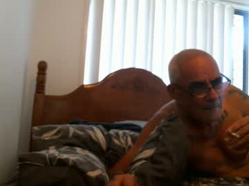Kiwishamrock Chaturbate stream image from January 18, 2025