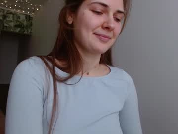 Oliviashiny Chaturbate stream image from January 18, 2025