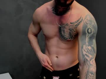 Brianhunts Chaturbate stream image from January 18, 2025