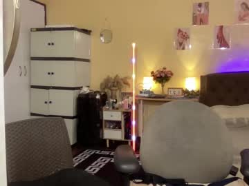 Judiella Chaturbate stream image from January 18, 2025