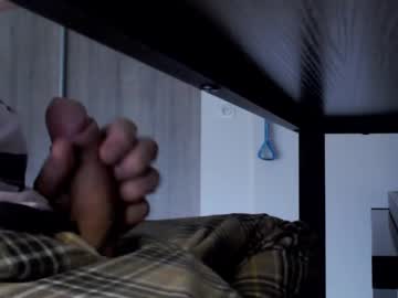 Kev20paris Chaturbate stream image from January 18, 2025