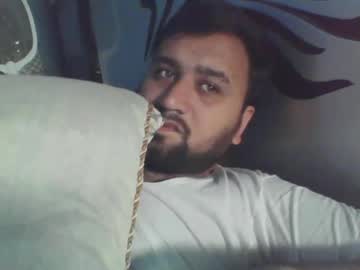 Muzambil15 Chaturbate stream image from January 18, 2025
