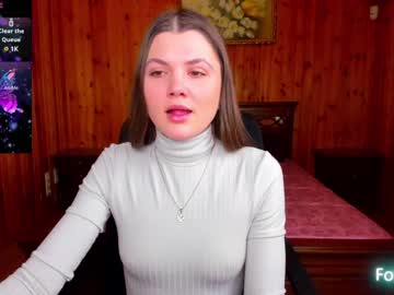 Strawberrylux Chaturbate stream image from January 18, 2025