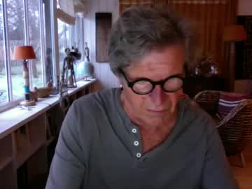 Macmiche Chaturbate stream image from January 18, 2025