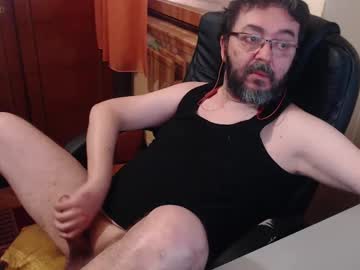 Max818k Chaturbate stream image from January 18, 2025