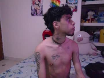 Smoker00teddybear Chaturbate stream image from January 18, 2025