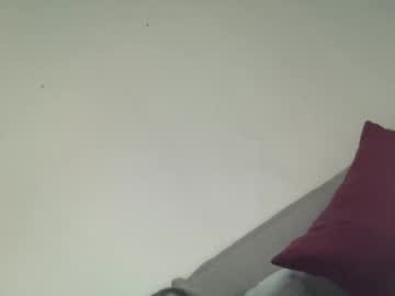 Albialbi14 Chaturbate stream image from January 18, 2025