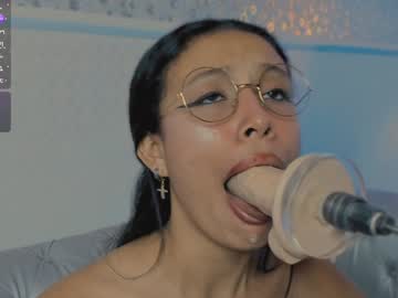 Aliceemoon_ Chaturbate stream image from January 18, 2025