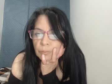 Bela48 Chaturbate stream image from January 18, 2025