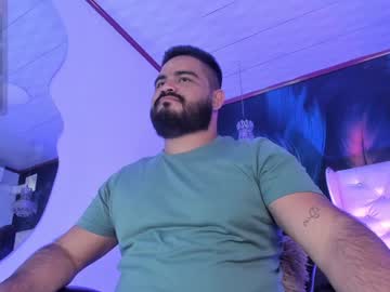 Michaelbear_ Chaturbate stream image from January 18, 2025