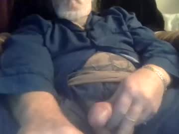 Mrhollar Chaturbate stream image from January 18, 2025