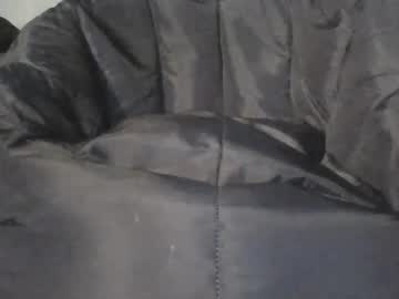 Truemilfbella Chaturbate stream image from January 18, 2025