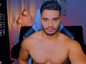 Andresfiit Chaturbate stream image from January 18, 2025