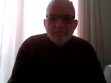 Beardman916444 Chaturbate stream image from January 18, 2025