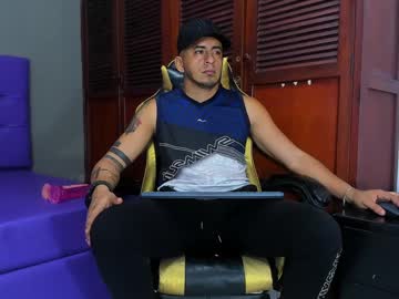 Cristophertompson Chaturbate stream image from January 18, 2025