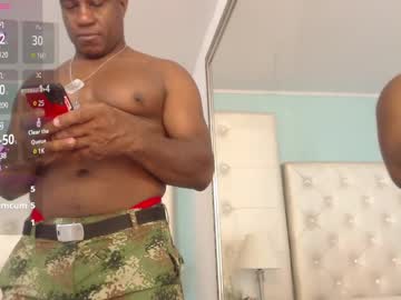 Ebonyascend Chaturbate stream image from January 18, 2025