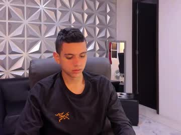 Maximuss_19 Chaturbate stream image from January 18, 2025