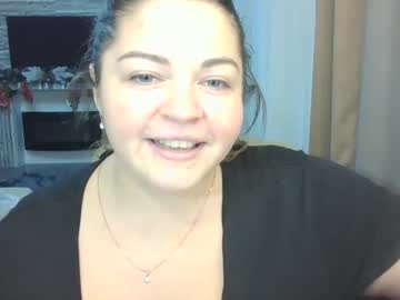 Ellimol Chaturbate stream image from January 18, 2025