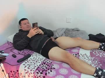 Fuckynations Chaturbate stream image from January 18, 2025