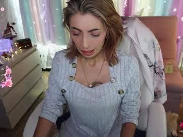 Kittygrey Chaturbate stream image from January 18, 2025