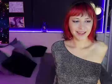 Lianaelfi Chaturbate stream image from January 18, 2025